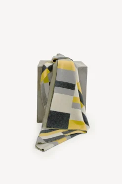 Bauhaus Cashmere Throw - Chartreuse