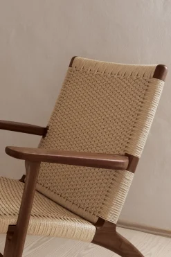 CH25 Easy Chair