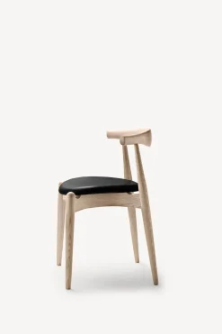 CH20 Elbow Chair - Black Leather