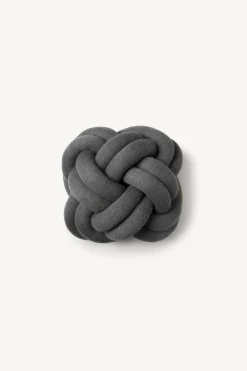 Knot Cushion