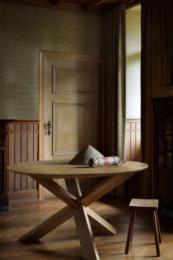 Oak Circle Dining Table