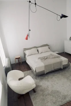 Pelican Chair - Sheepskin