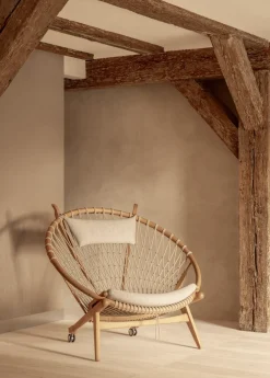 PP130 - Circle Chair