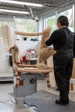 PP19 - Papa Bear Chair