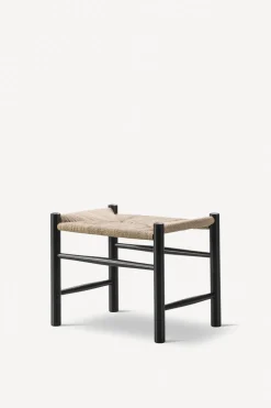 Wegner J16 Footstool